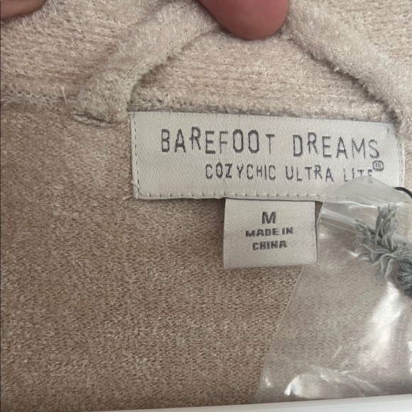 Barefoot Dreams Cream Open Front Robe - Picture 3 of 3
